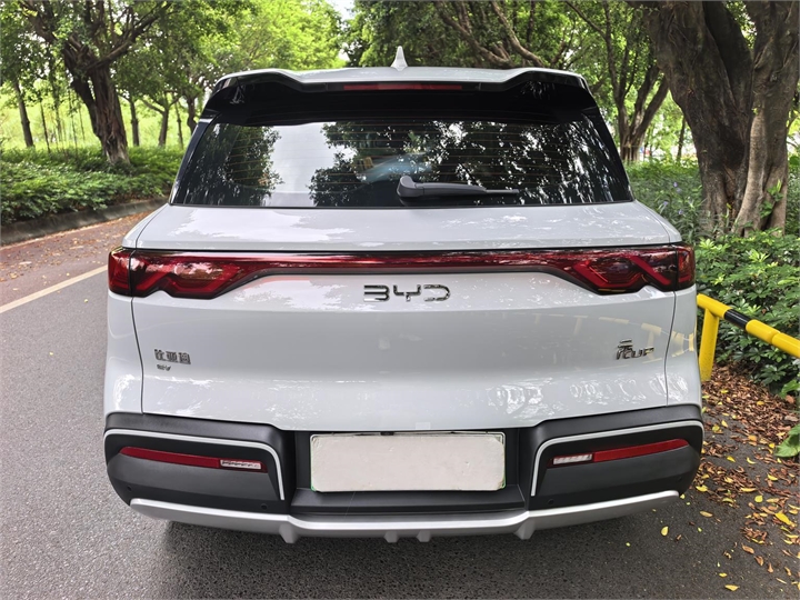 BYD Yuan UP 2024 model 401KM Advanced Edition 4